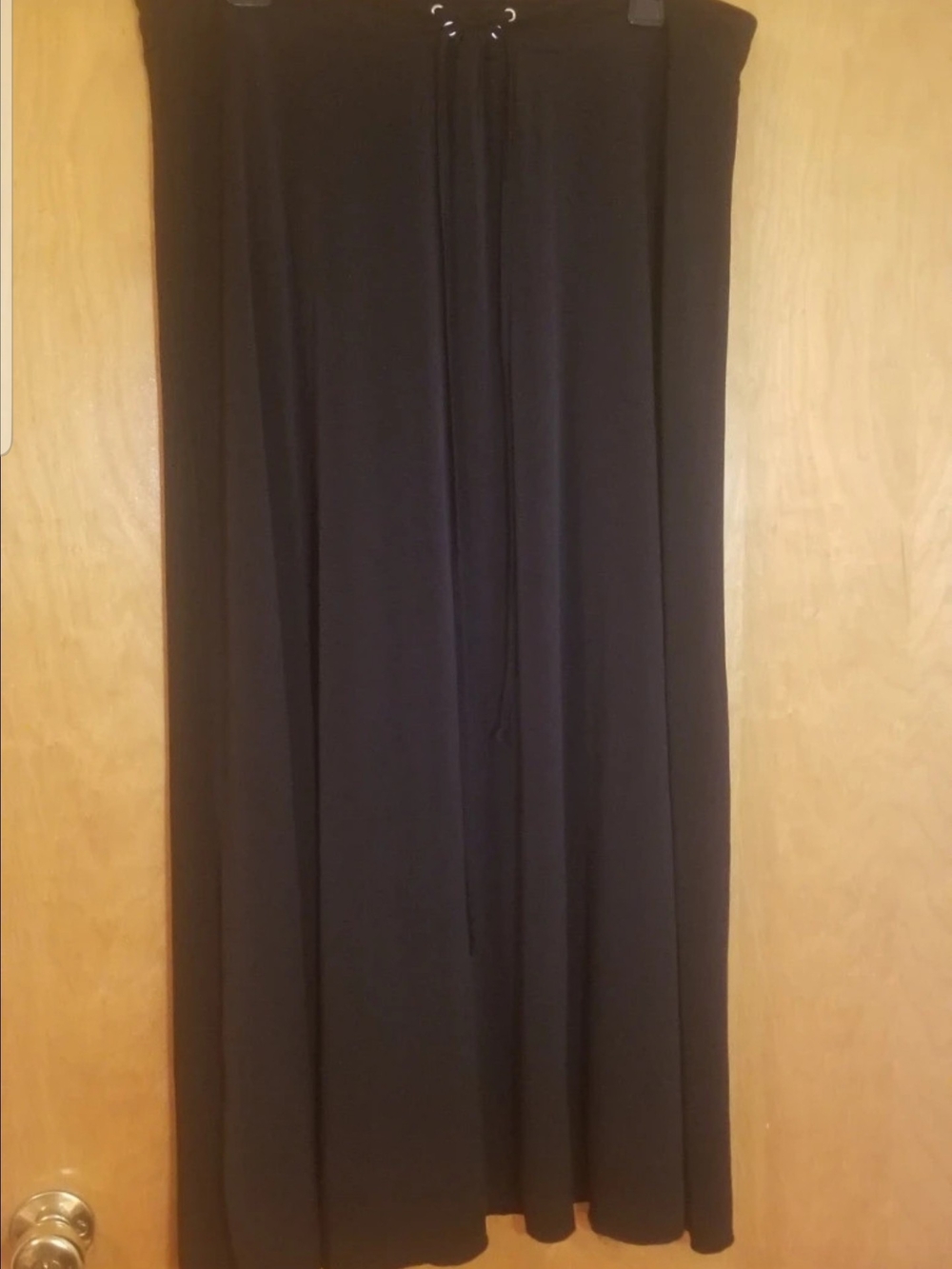 Cato Heavy Thick Black Silky Type Skirt Womens Size Large